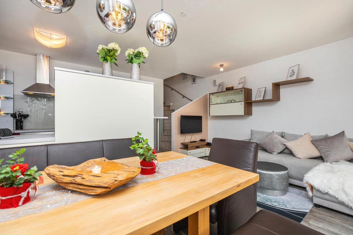 Apartamento Enjoy ONE Altenmarkt im Pongau Exterior foto